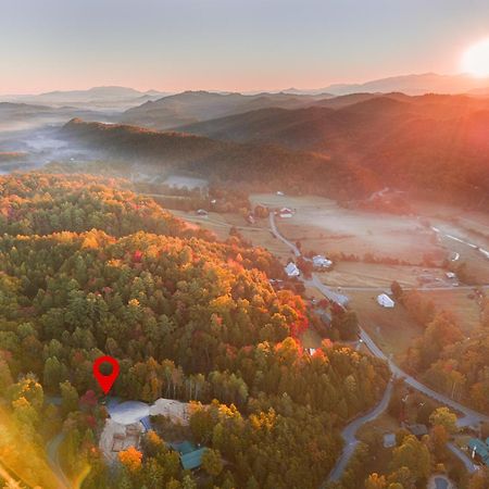 Love Me Tender Studio Cabin Sevierville Ngoại thất bức ảnh