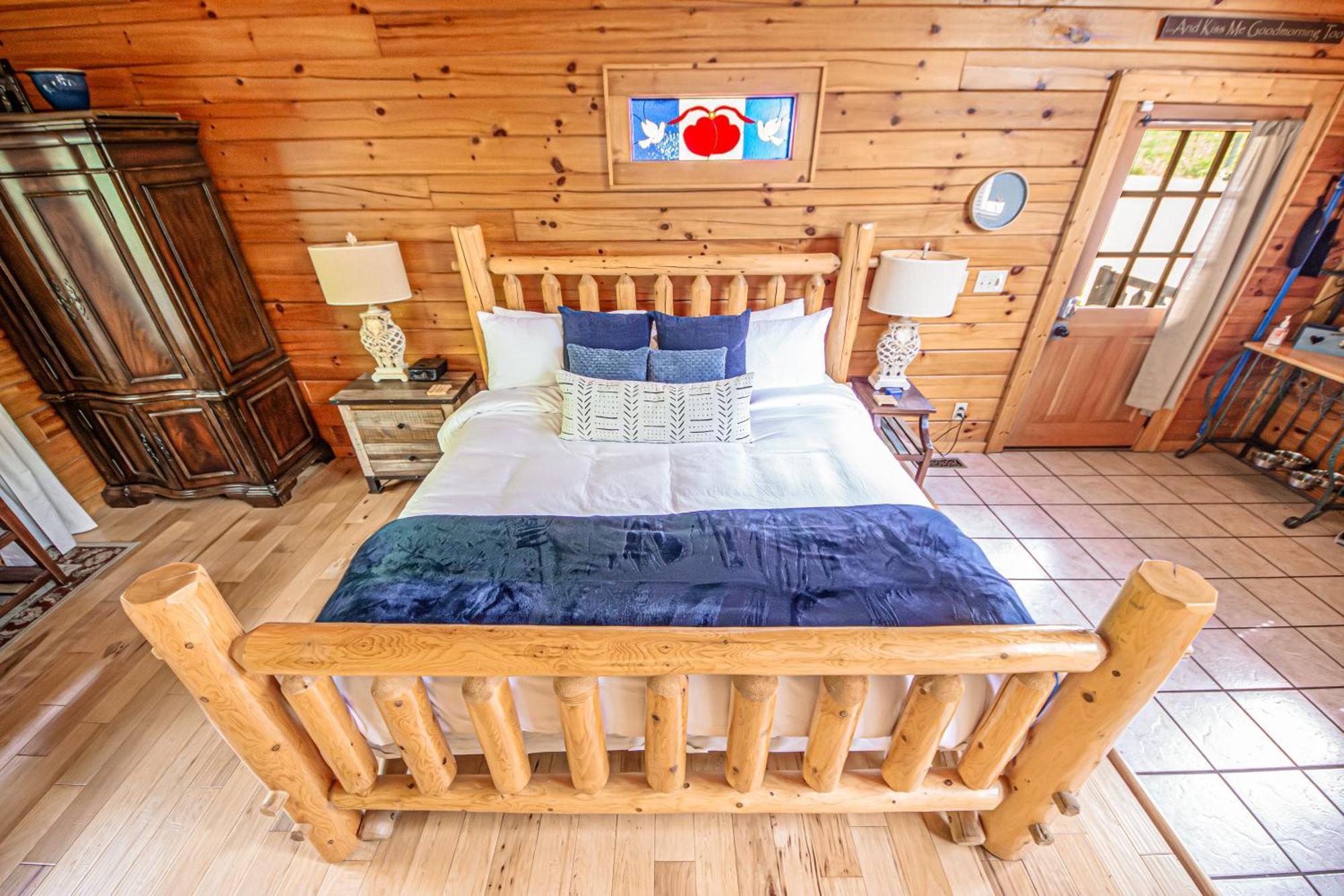 Love Me Tender Studio Cabin Sevierville Phòng bức ảnh